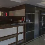 Lion فندق