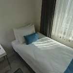 Lion 3* بورصة
