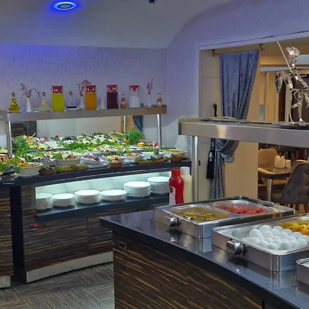 Lioncity Hotel 3*