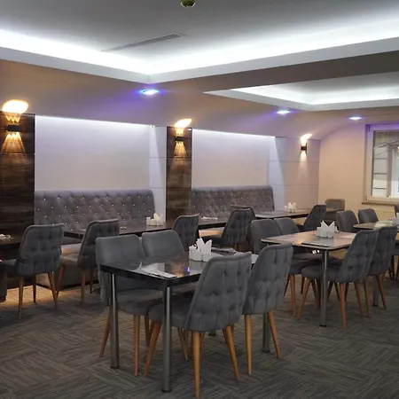 Hotel Lioncity 3*