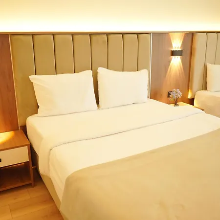 Hotel Lioncity 3*