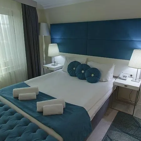Lion Hotel