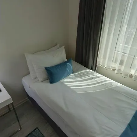 Lion 3* Bursa
