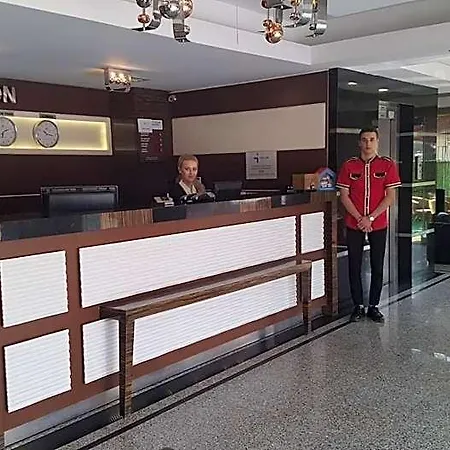 Lion Hotel 3*