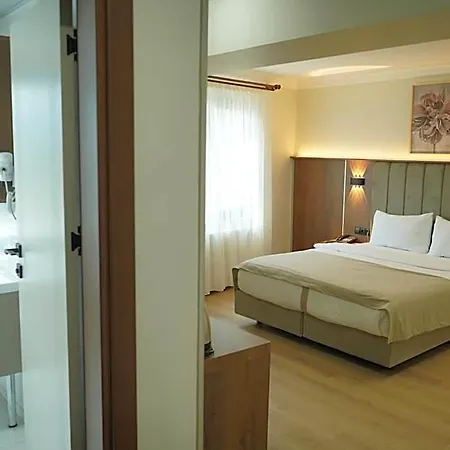 Lion 3* Bursa