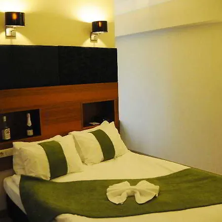 Lion 3* Bursa
